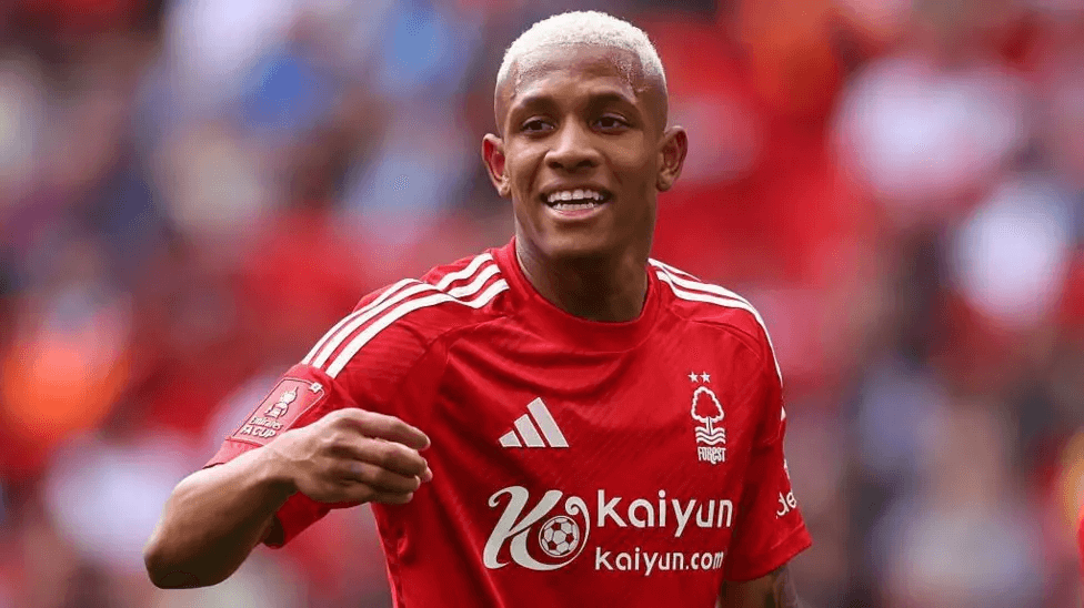Danilo joins Botafogo; Sels secures new Forest terms
